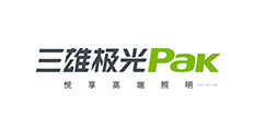 三雄极光